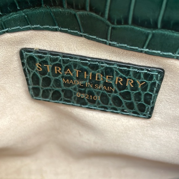 Strathberry Stylist Clutch Bag (Green Croc) - Picture 9 of 13